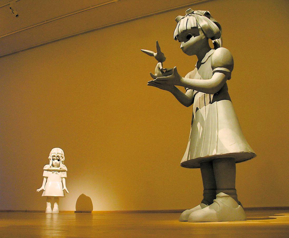 ”Möt din skapare”, skulptur av Kim Simonsson, 2007.