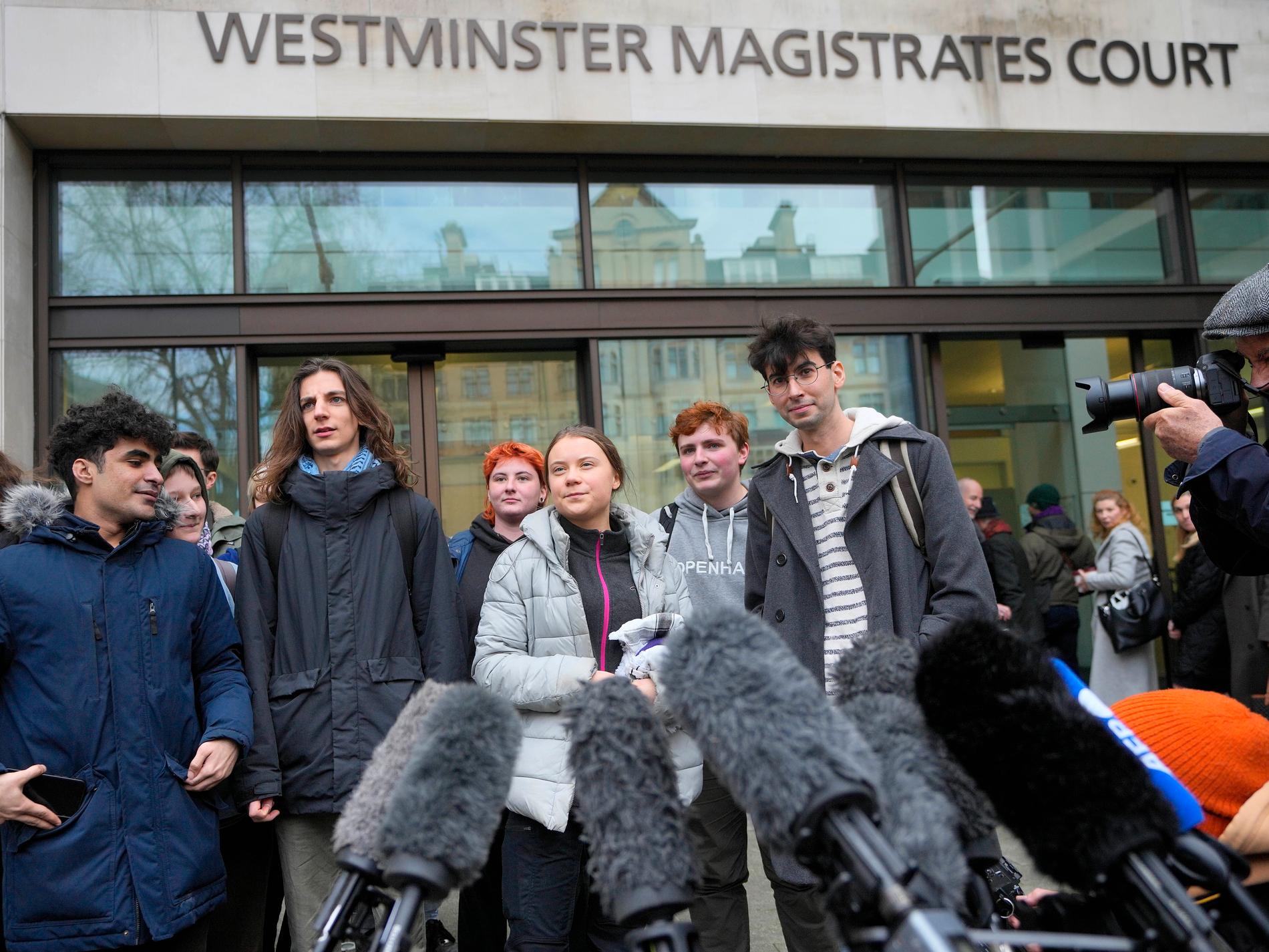 Greta Thunberg frias efter klimataktion i London
