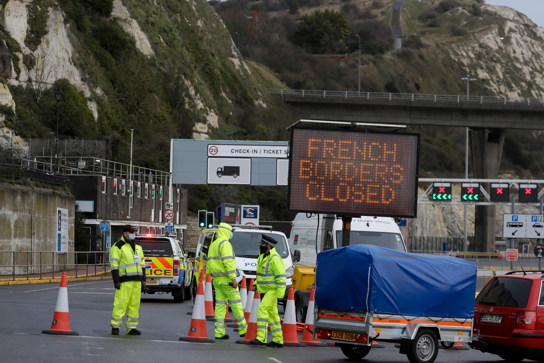 Frankrike stängde gränsen mot Storbritannien före jul på grund av den nya virusmutationen. Här arkivbild från Dover i Storbritannien.