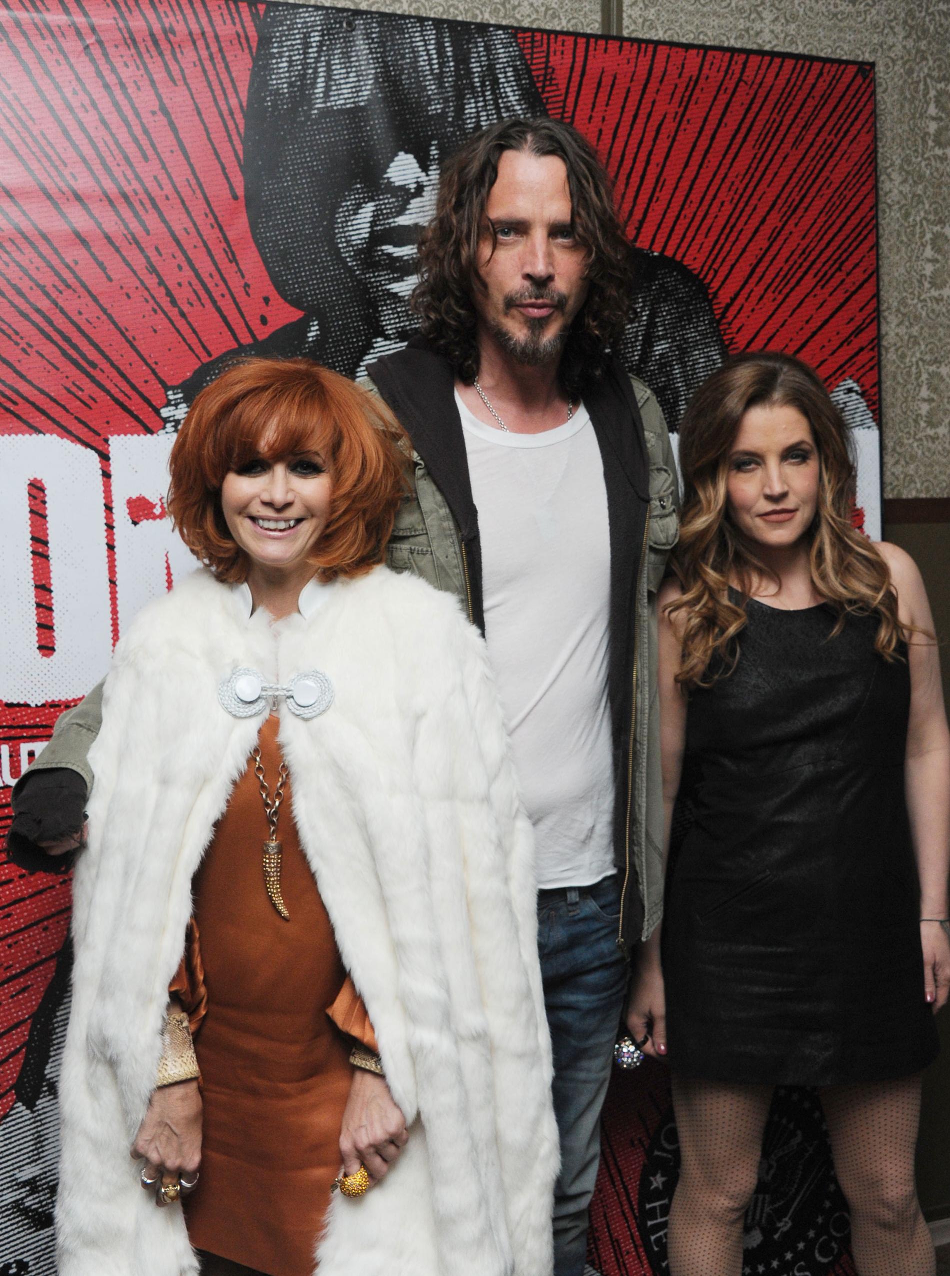 Linda Ramone, Chris Cornell och Lisa Marie Presley firade släppet av boken ”Commando: The Autobiography of Johnny Ramone" 2012.