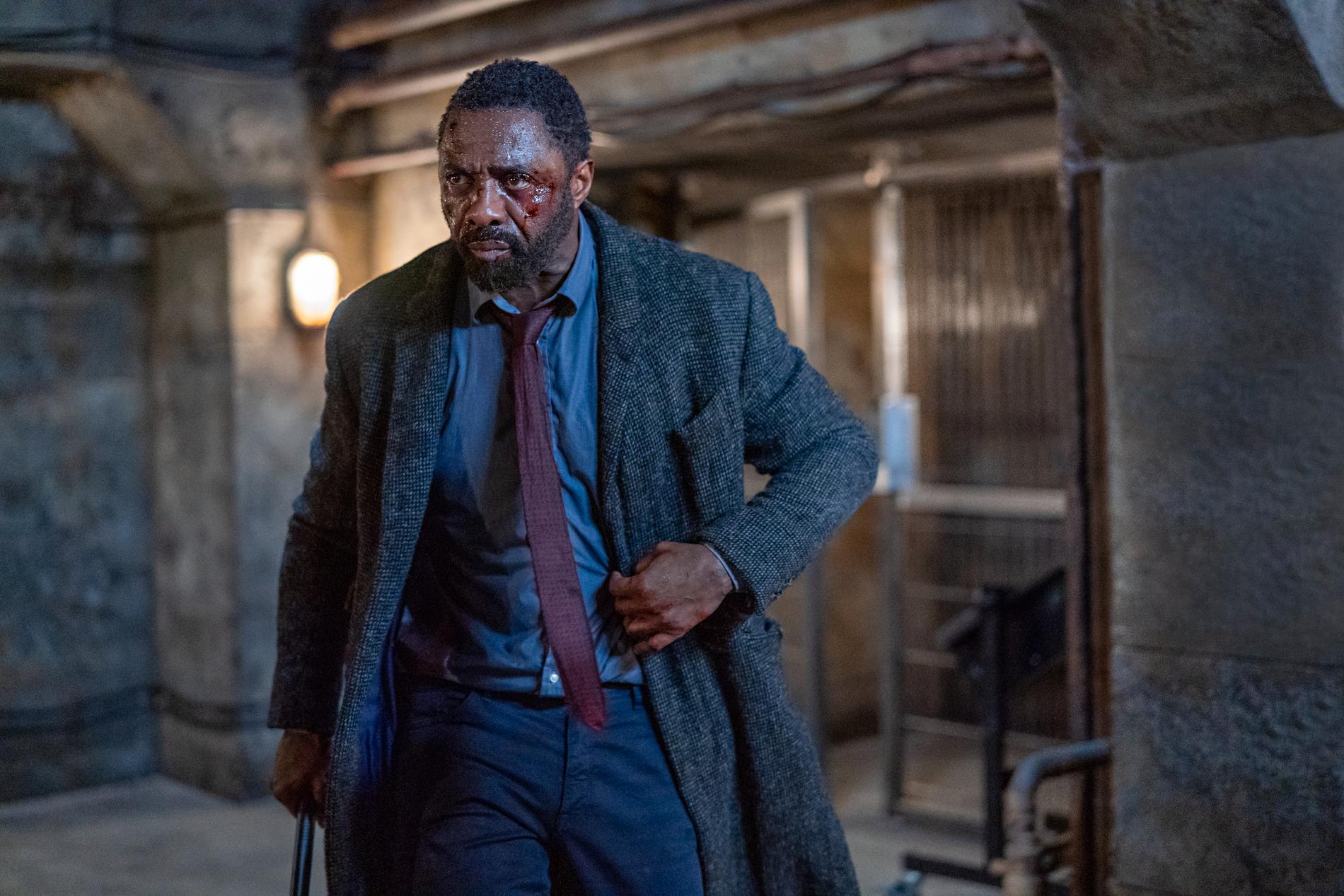 Idris Elba är tillbaka som snuten John Luther i den nya Netflixfilmen "Luther: The fallen son". Pressbild.