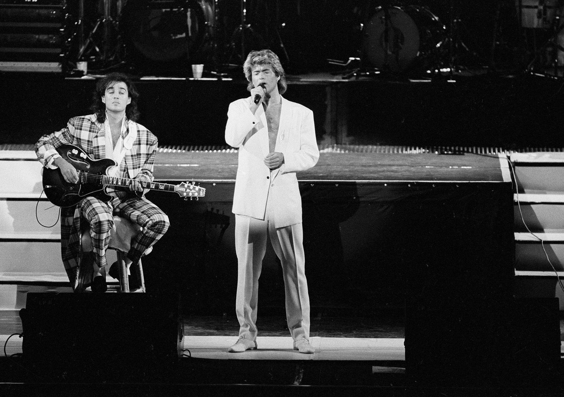 George Michael och Andrew Ridgeley utgjorde 80-talsduon Wham. Bilden är från en konsert i Peking 1985.