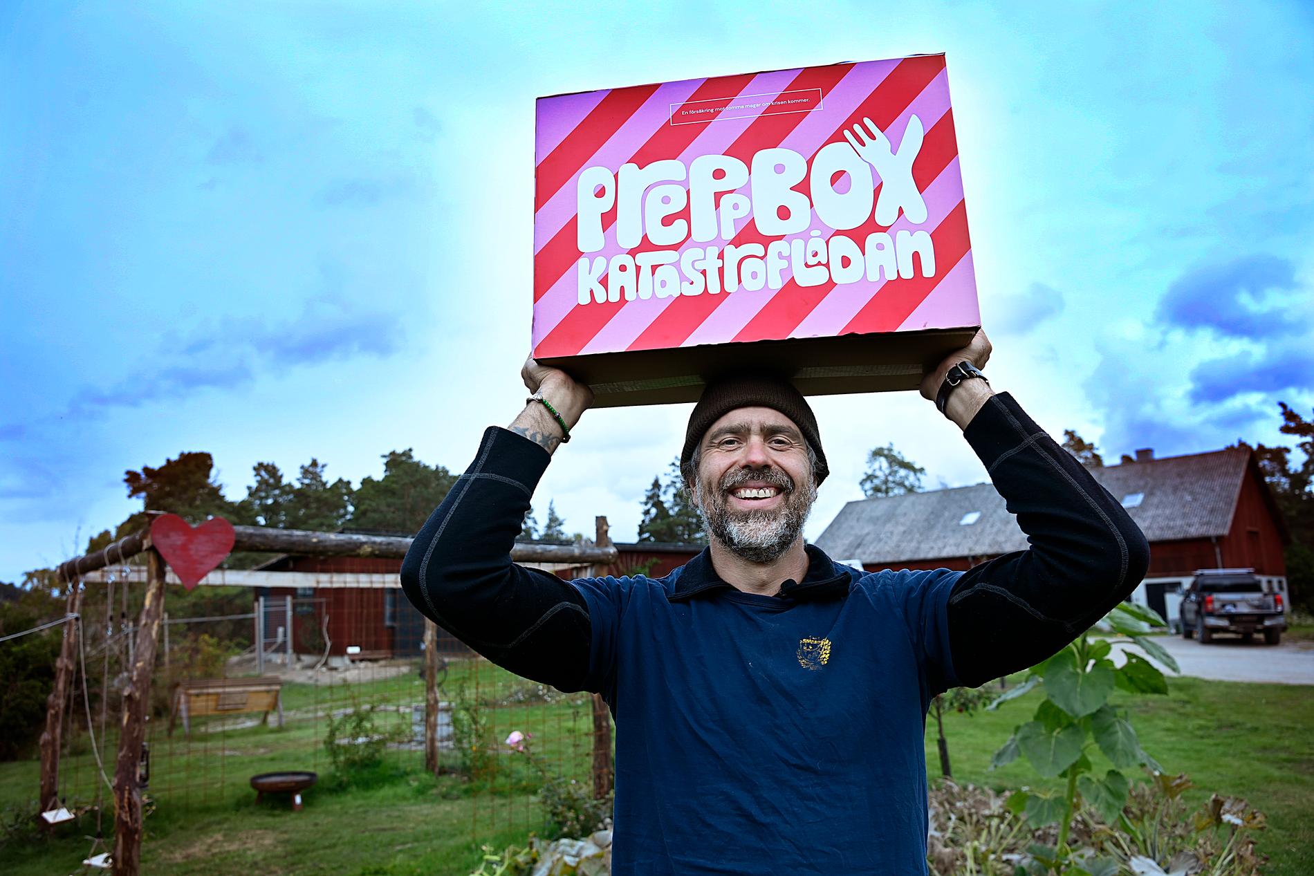 Kalle Zackari Wahlström lanserar ”Preppboxen”, en låda fylld med kalorier som ska räcka för två personer i en vecka – samt förenkla preppandet i hemmet.