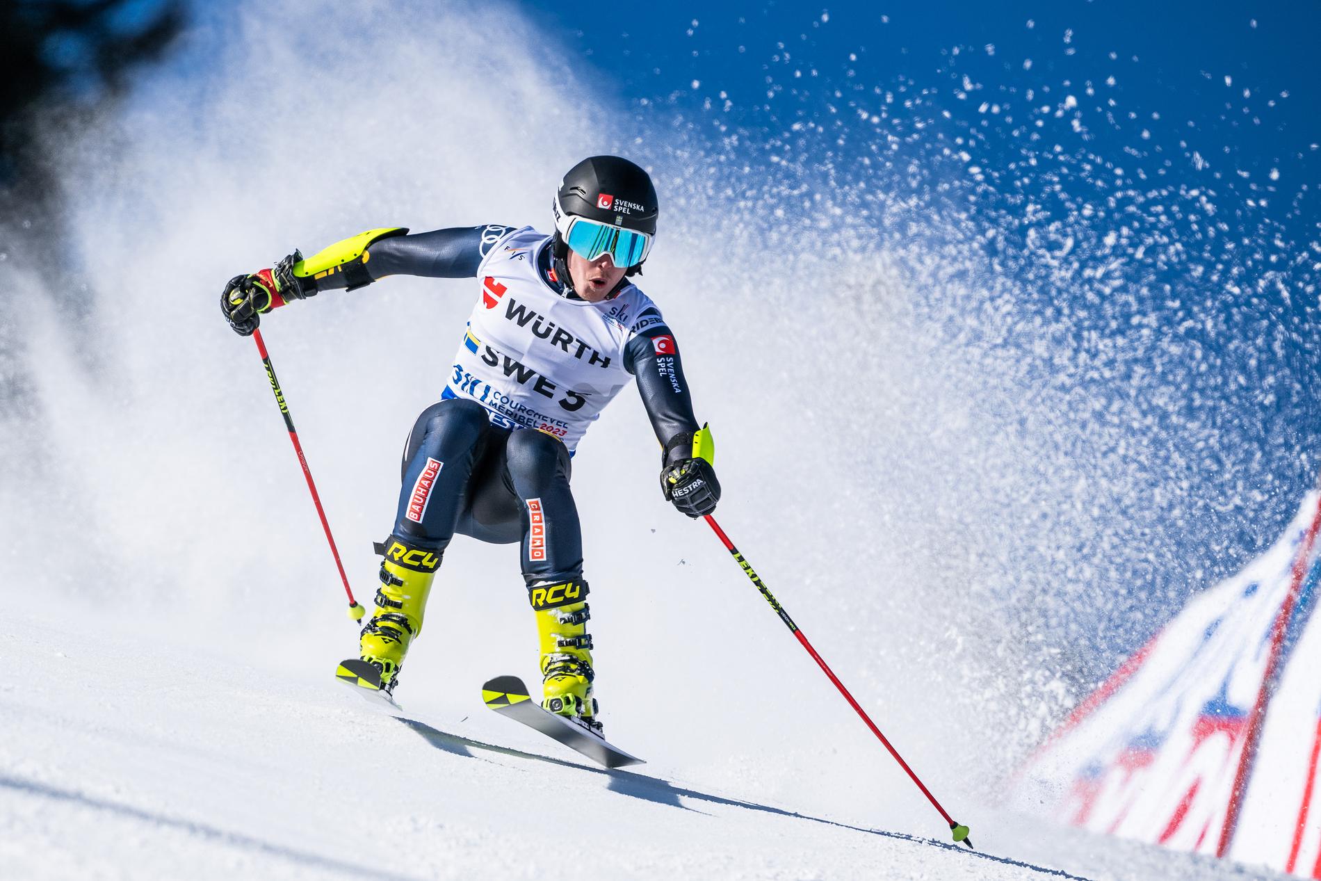 Kristoffer Jakobsen körde ur i lagtävlingen i alpina VM. 