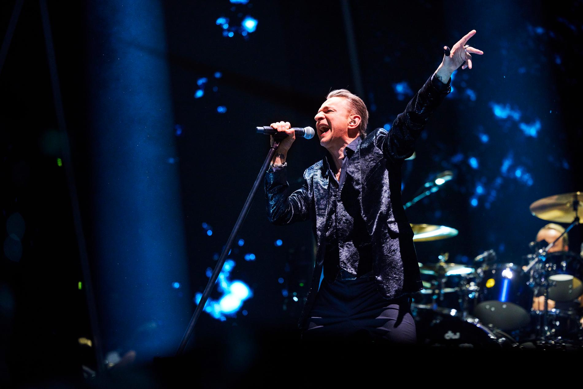 Depeche Mode uppträdde på Friends Arena under sin "Memento mori world tour" i maj. Nu ställs Helsingforskonserten in.