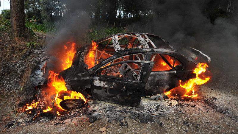 I juni under VM-rallyt i Nya Zeeland fattade deras bil plötsligt eld.