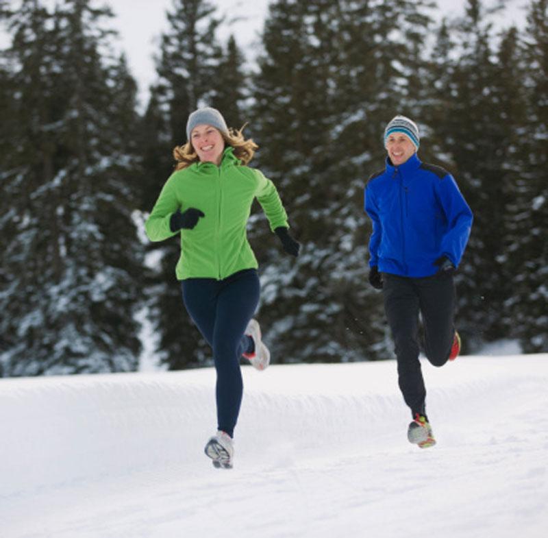 Spring bara spring. Låt inte snö, mörker och kyla hindra dig från att träna.