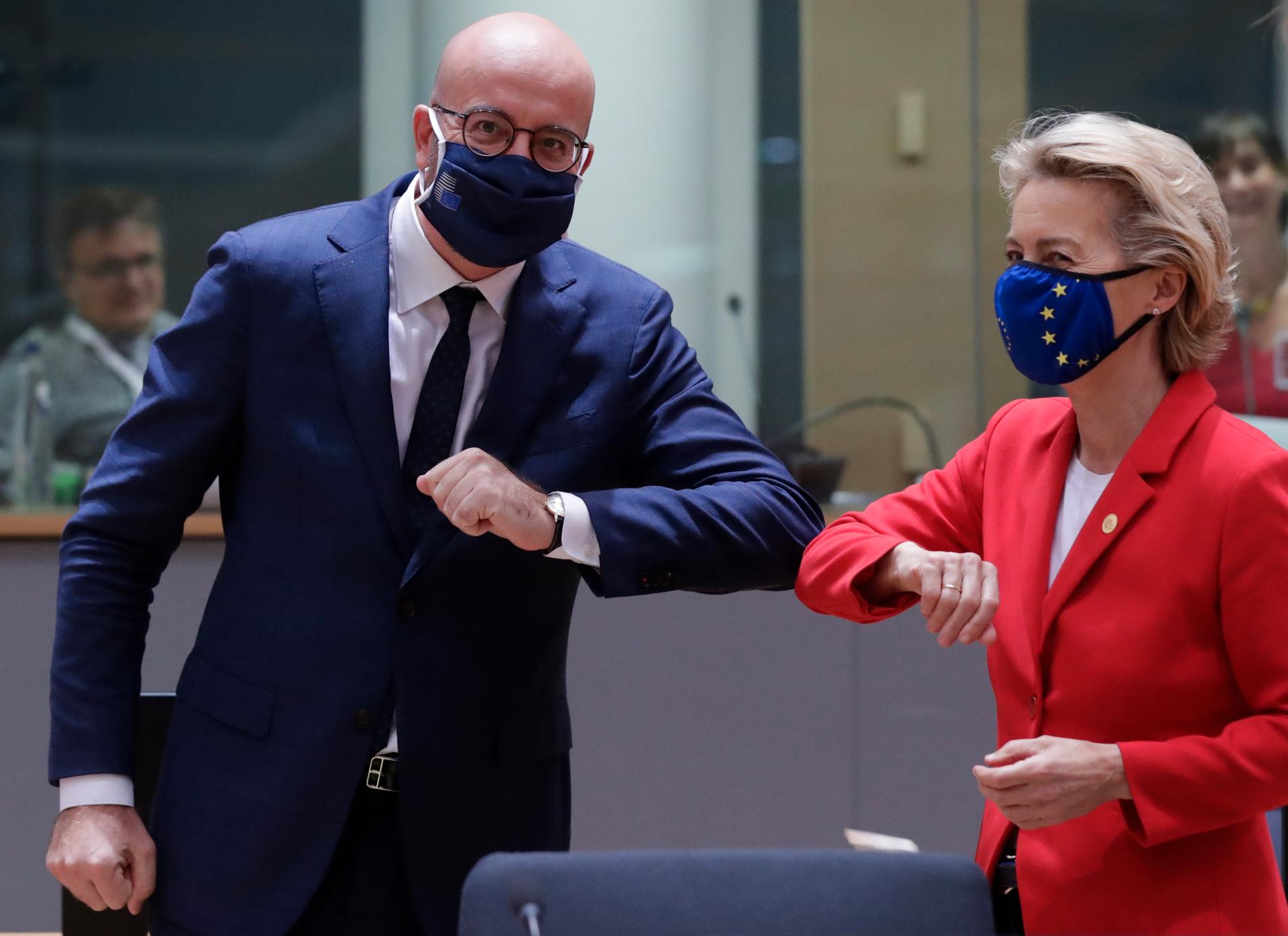 Nöjda miner hos EU:s permanente rådsordförande Charles Michel och kommissionsordförande Ursula von der Leyen sedan EU-länderna enats om sin syn på bland annat Turkiet och Belarus.