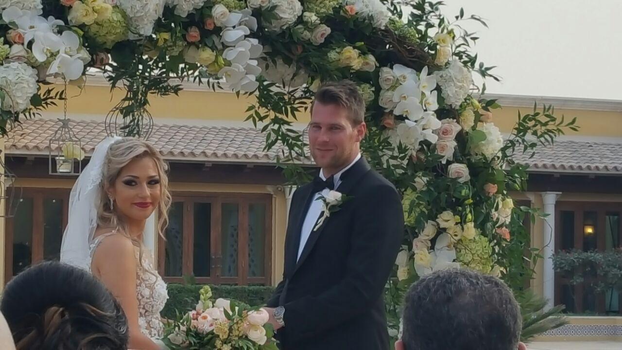 ”Basshunter”, 32 och Tina, 27, fick varandra. Bröllopet hölls på en exklusiv medlemsklubb i Dubai.