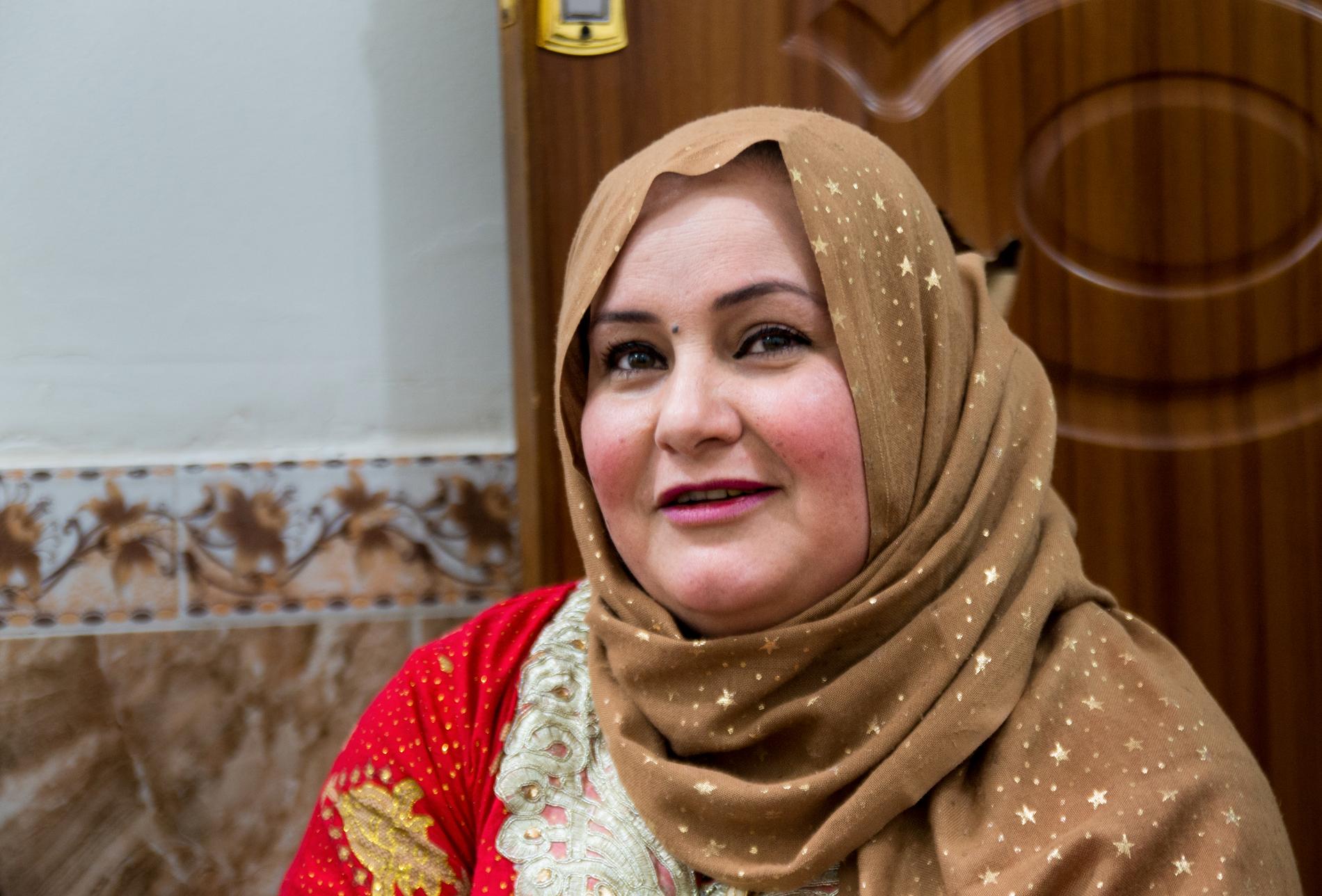Hala Fawas Faraj är orolig när hennes man går ut för att samla tryfflar.