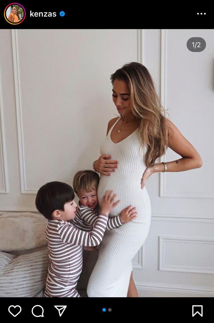 Kenza Zouiten Subosic lämnade beskedet om graviditeten på Instagram. 