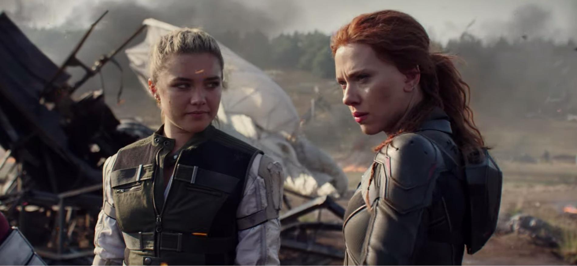Florence Pugh och Scarlett Johansson i ”Black Widow”.