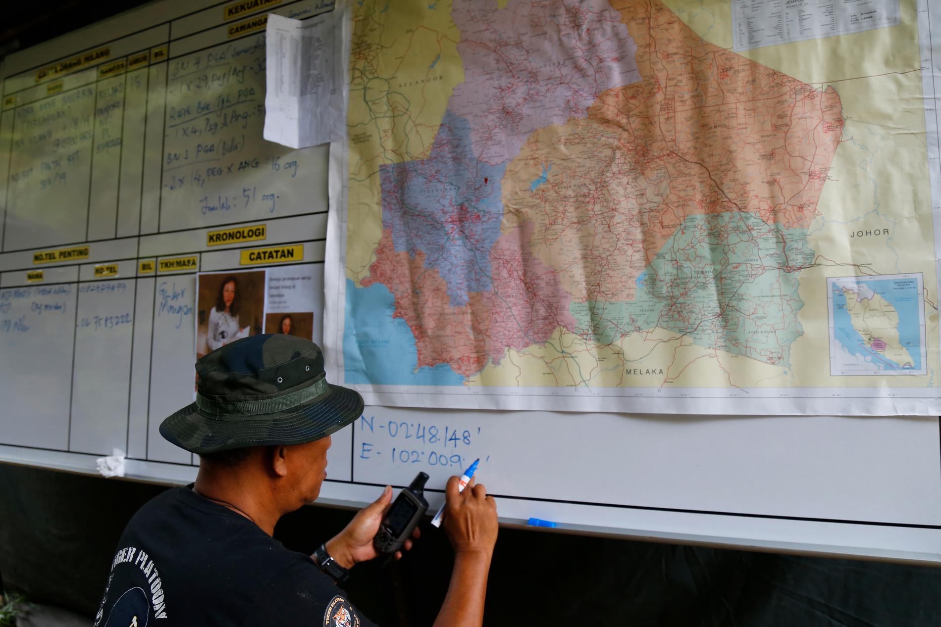 Polisen har upprättat en bas i semesterorten Dusun där Nora Quoirin försvann.