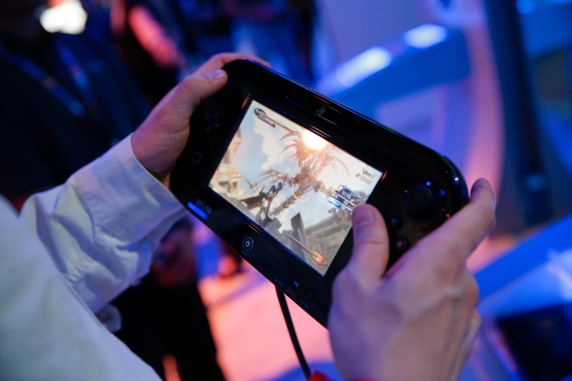 Spelet ”Bayonetta 2” på Wii U i Nintendos monter på Electronic Entertainment Expo, juni 2014 i Los Angeles.
