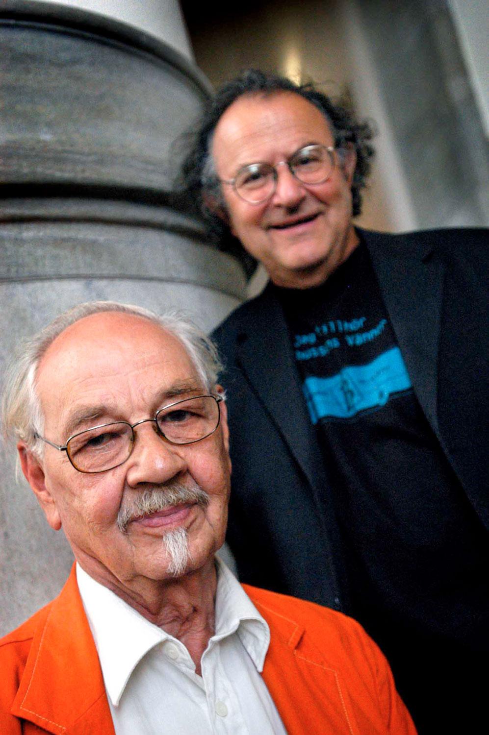 I samband med att boken Trollringen gjordes till musik togs den här bilden. Georg Riedel, till höger, stod för musiken.