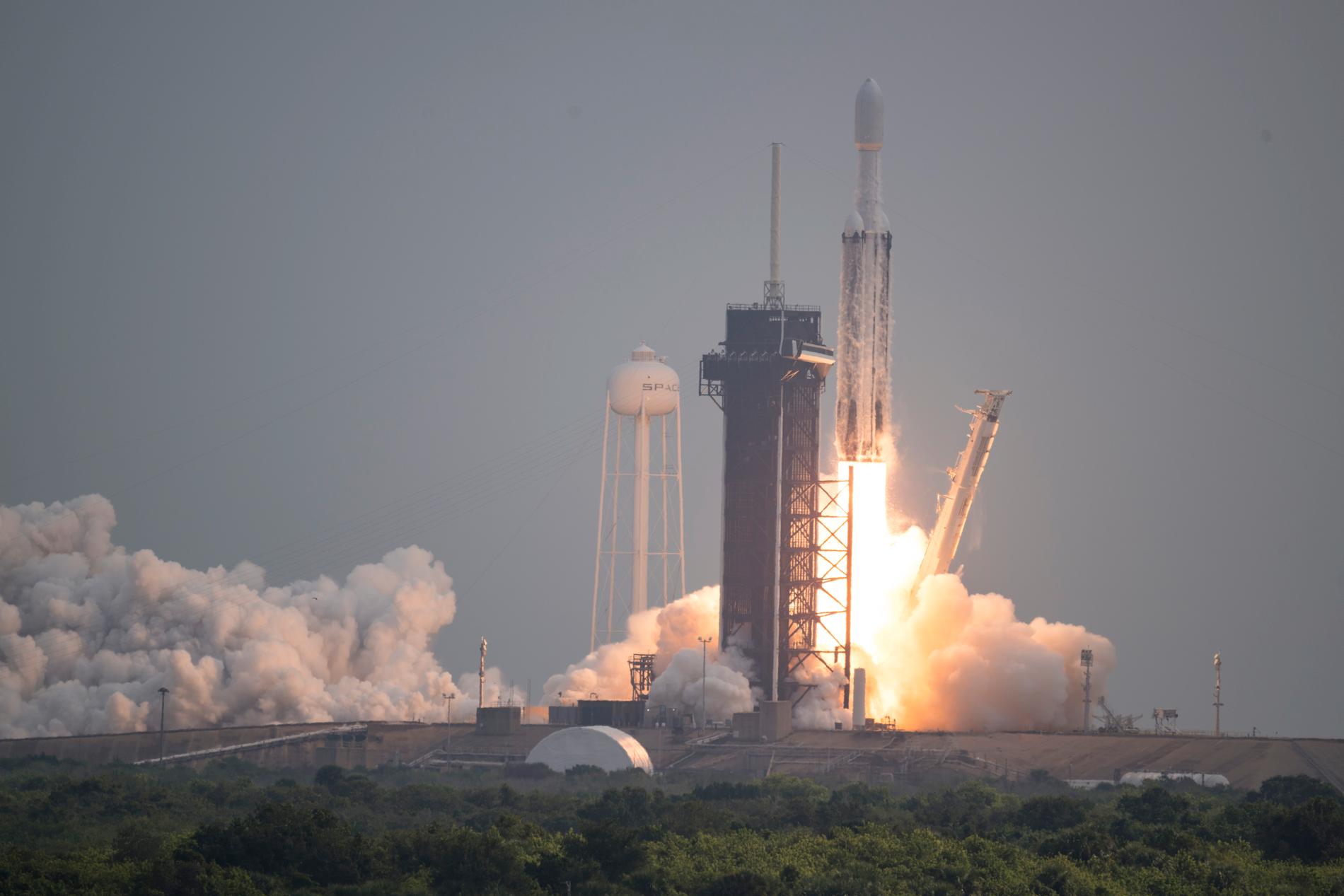 Tidigare i oktober sköt SpaceX upp en raket av modellen ”Falcon”. 