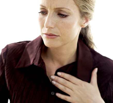 Sur i magen? Uppstötningar är en mycket vanlig sjukdom men det är få som söker vård för sina besvär. Foto: Getty Images