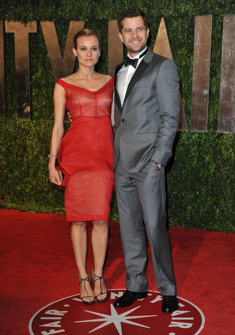 Diane Kruger är het i genomskinligt från Calvin Klein. Pojkvännen Joshua Jackson är inte fel han heller.