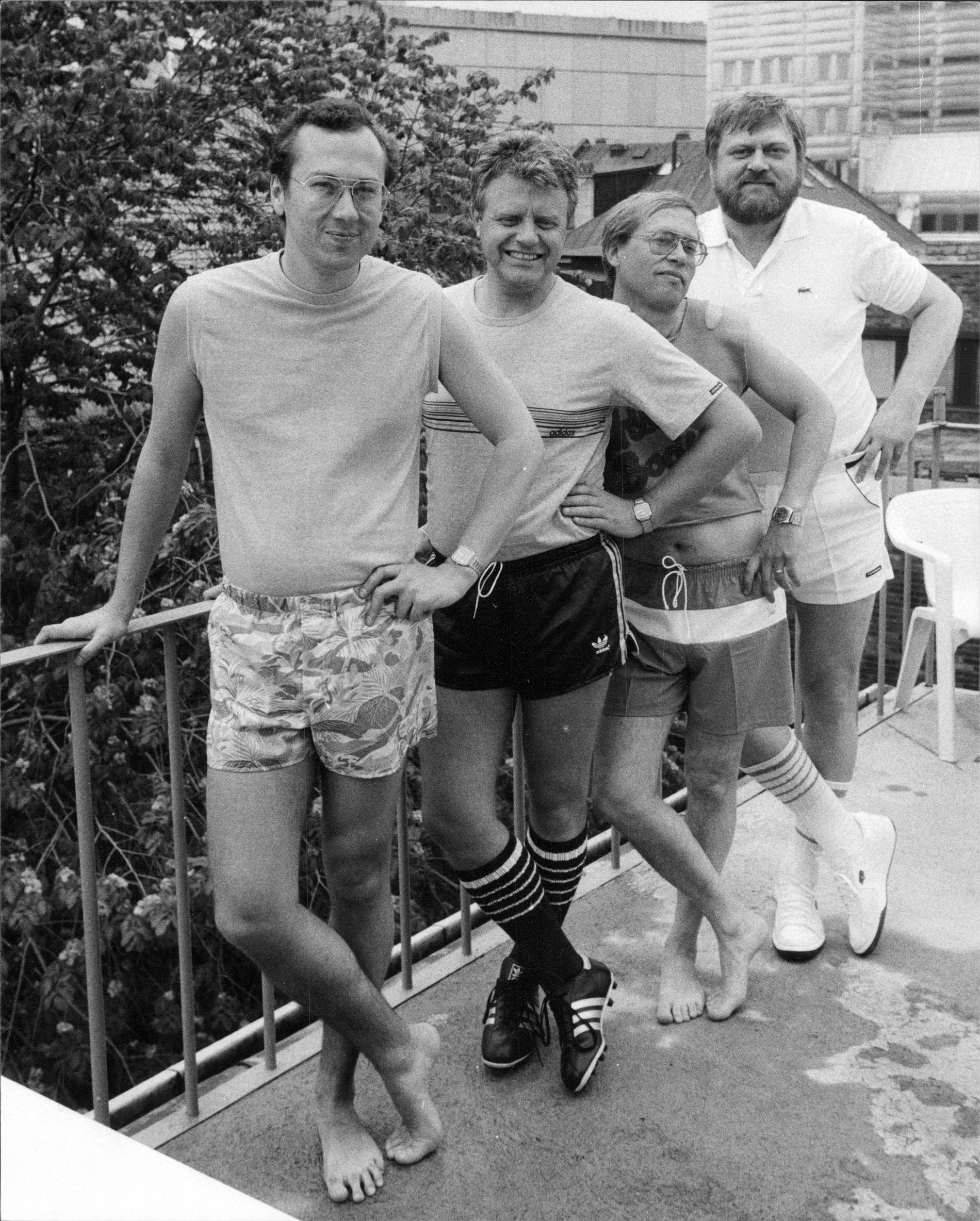 Stefan Borg, Håkan Olander, Olof Åttingsberg och Sten Hall på en altan på Aftonbladets redaktion i Klara 1984.