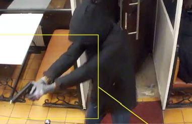 Mordet på pizzerian skedde framför ögonen på flera andra restaurangbesökare.
