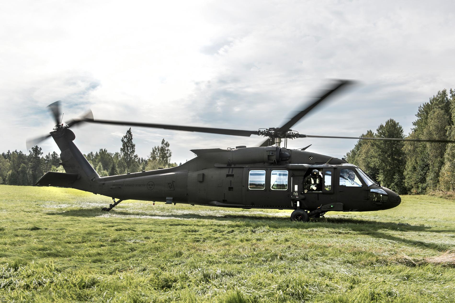 Försvarets Black Hawk 16-helikopter.