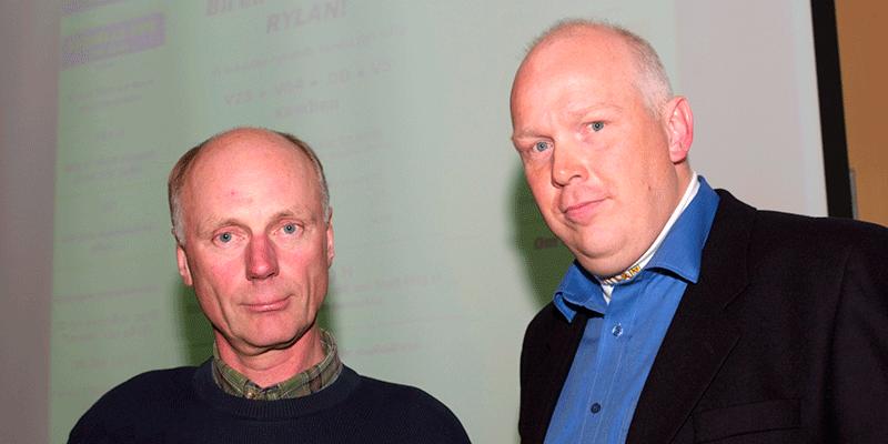 Bosse Rydgren är projektansvarig i Stig H-akademien (här med sin gode vän Stig H Johansson från år 2000.
