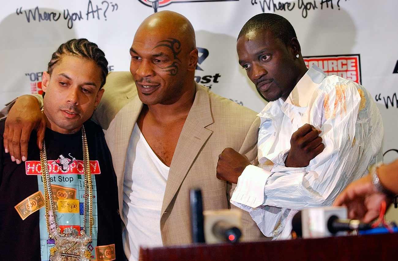Ray Benzino, Mike Tyson och Akon på Source Hip Hop Awards i Miami.