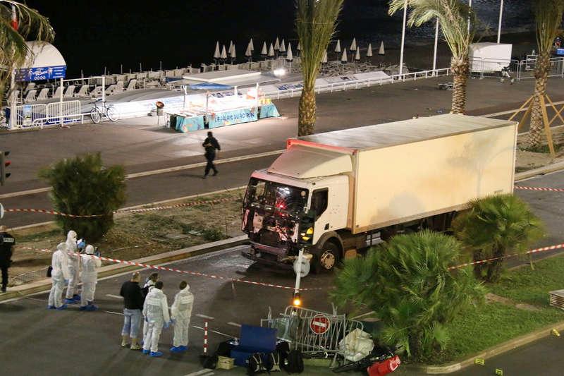 Lastbilen mejade ner hundratals personer i Nice. 84 personer dog.