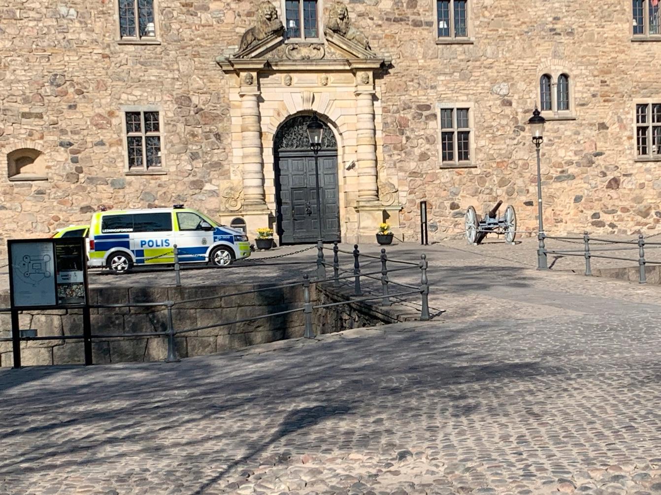 Avspärrat utanför Örebro slott