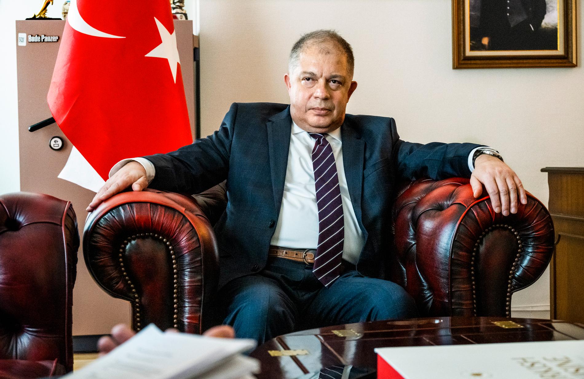 Turkiets ambassadör i Sverige Hakki Emre Yunt tror inte att Ankaras positioner kommer att förändras trots amerikanska påtryckningar.