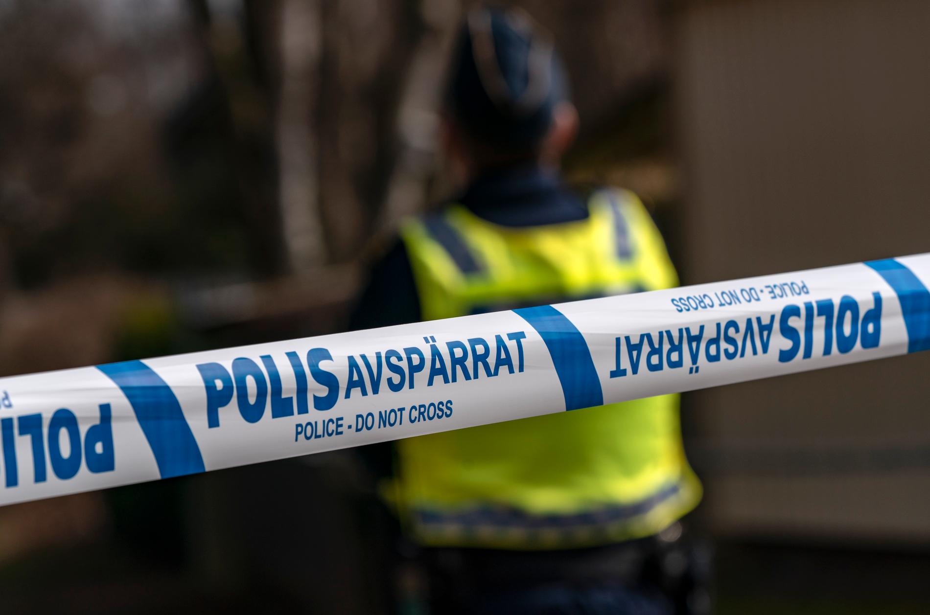 En förundersökning om mord har inletts efter att en död person hittats i en bostad i Solna. Arkivbild.