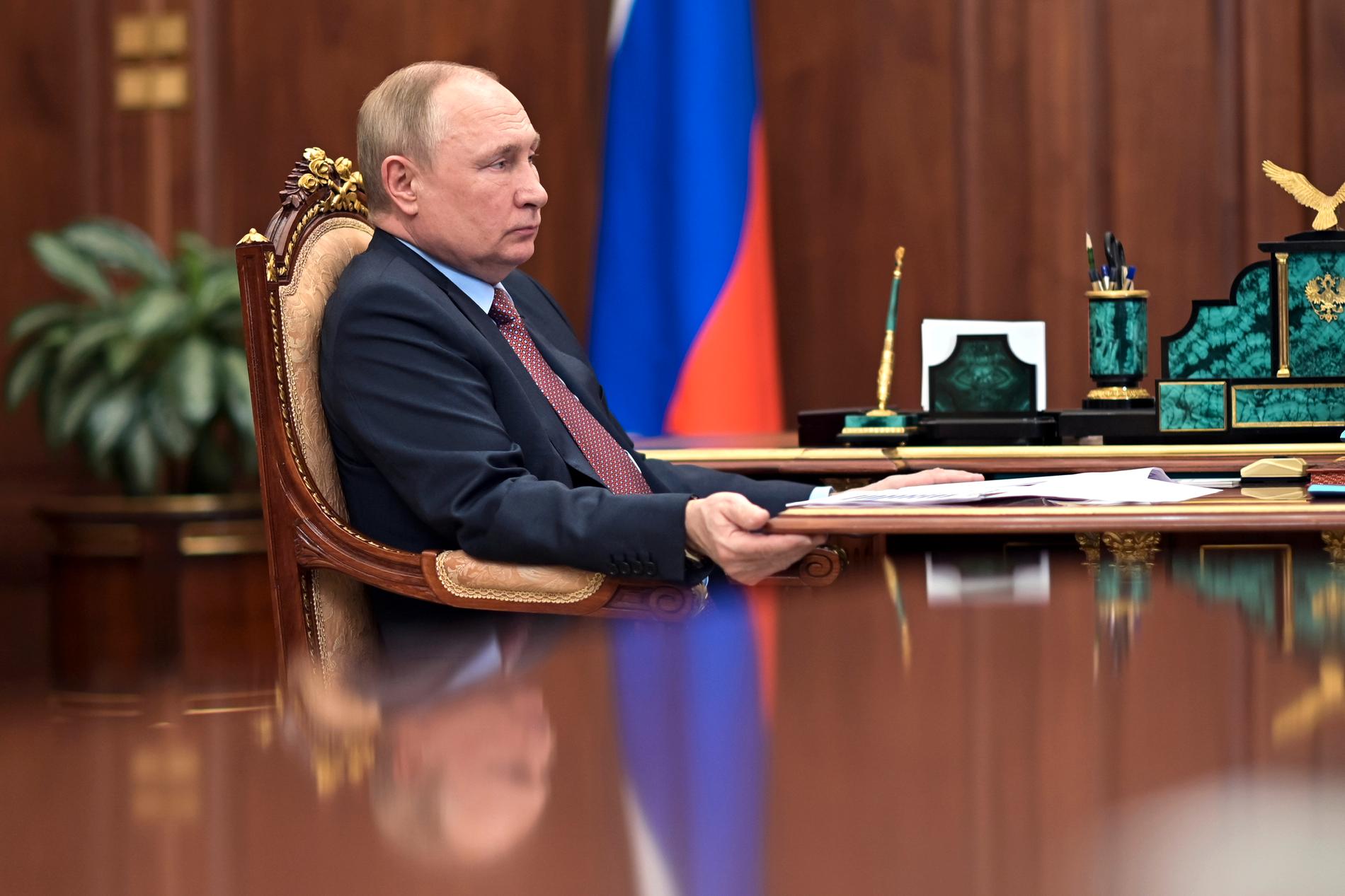 Rysslands president Vladimir Putin kan behöva sälja in kriget som lyckat senast om en månad, bedömer en av hans tidigare rådgivare. Arkivbild.