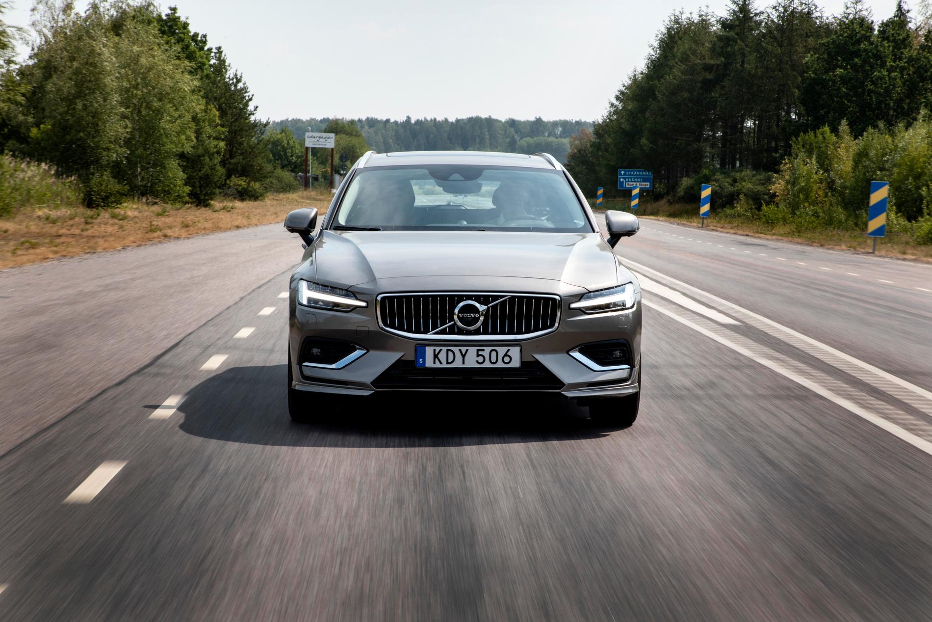 Från och med mitten av år 2020 begränsas maxhastigheten på alla nya Volvobilar till 180 kilometer i timmen.