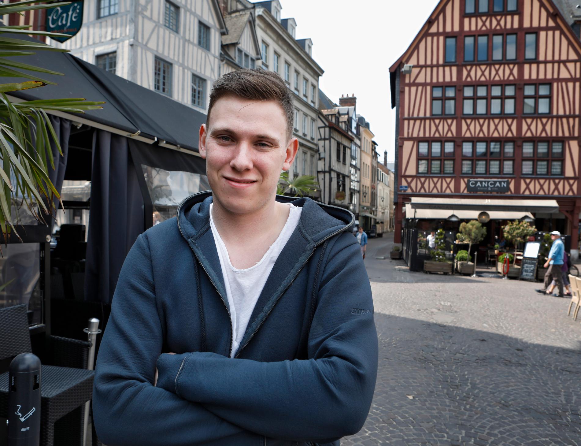 Erasmus-studenten Paul Bellanger, 21, är hemma i Rouen för att rösta på söndag. 