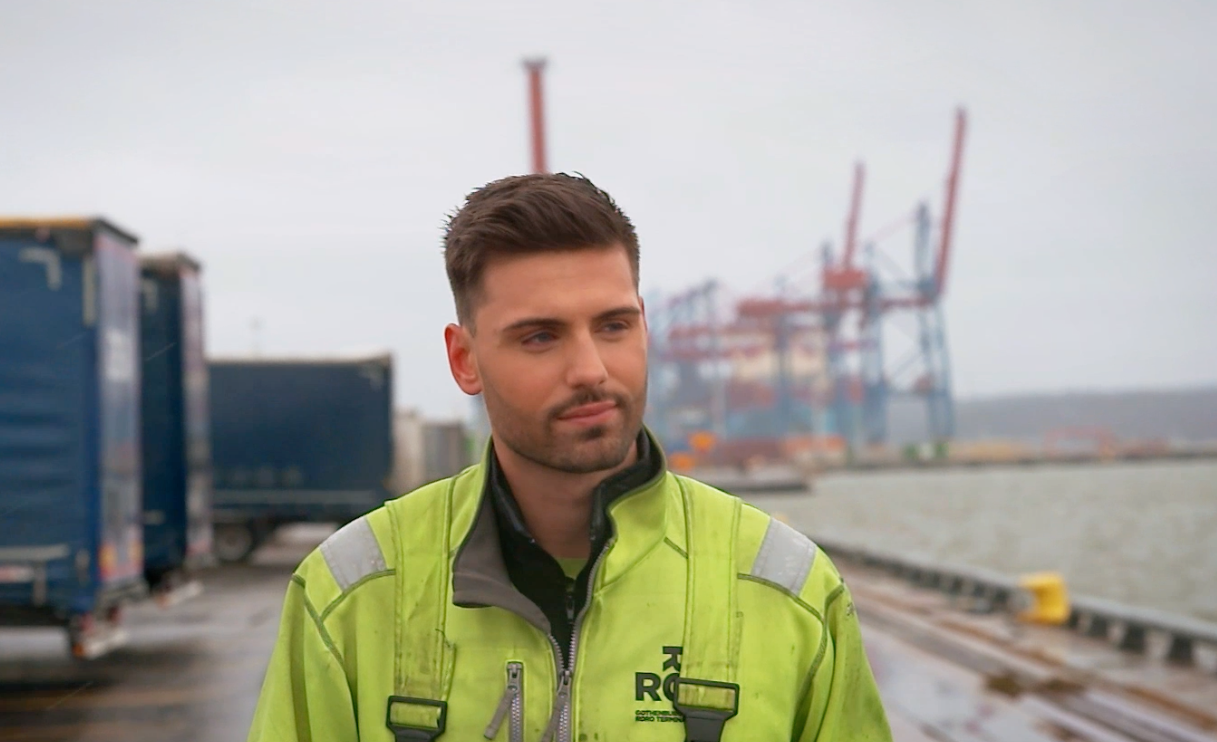 Till vardags jobbar William som hamnarbetare i Göteborg.