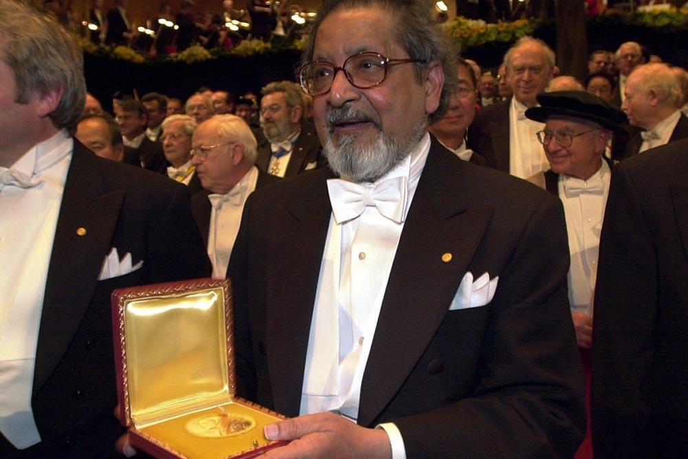 V S Naipaul avled i söndags, 85 år gammal. 2001 fick han nobelpriset i litteratur.
