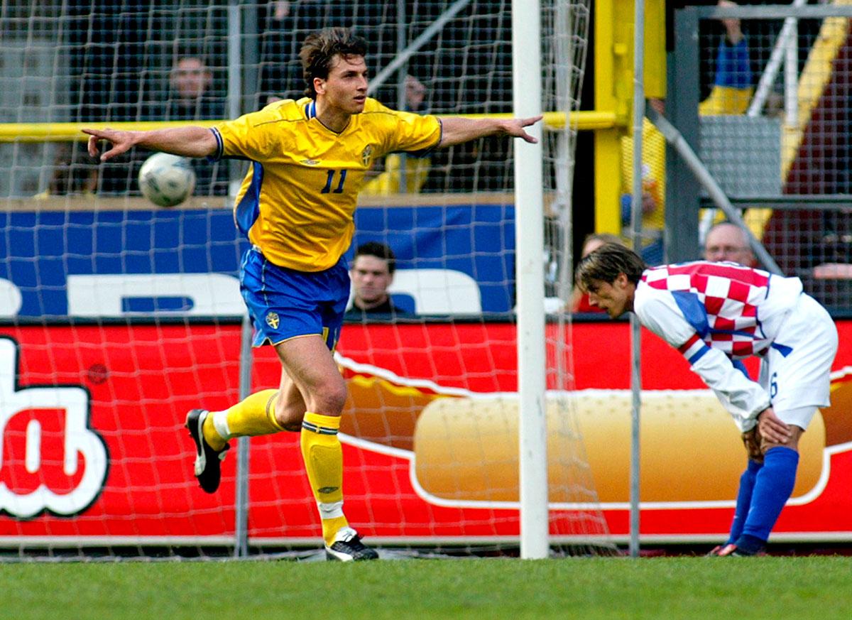 20 april 2003 Träningsmatch mot Kroatien och Zlatan sätter kvitteringsbollen. Sverige förlorar senare med 2–1 ändå. Landslagsmål nummer fyra.