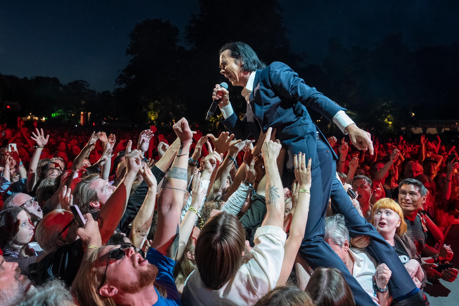 Nick Cave gjorde en monumental konsert på Way Out West i Göteborg i fjol. Nu håller han på med en ny skiva.