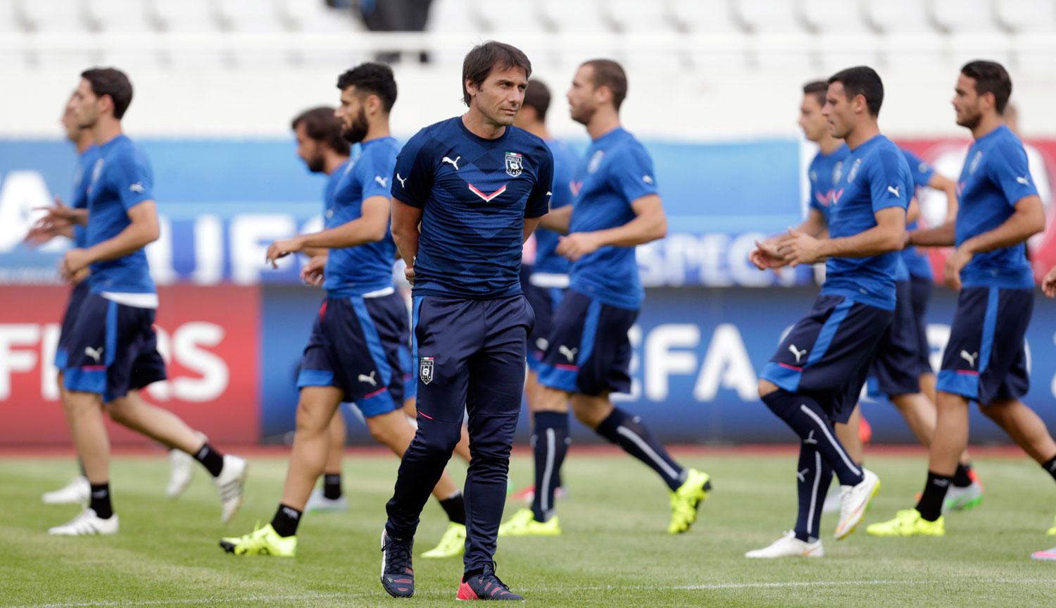 Antonio Conte har tagit ut sin trupp till träningsmatcherna mot Spanien och Tyskland.