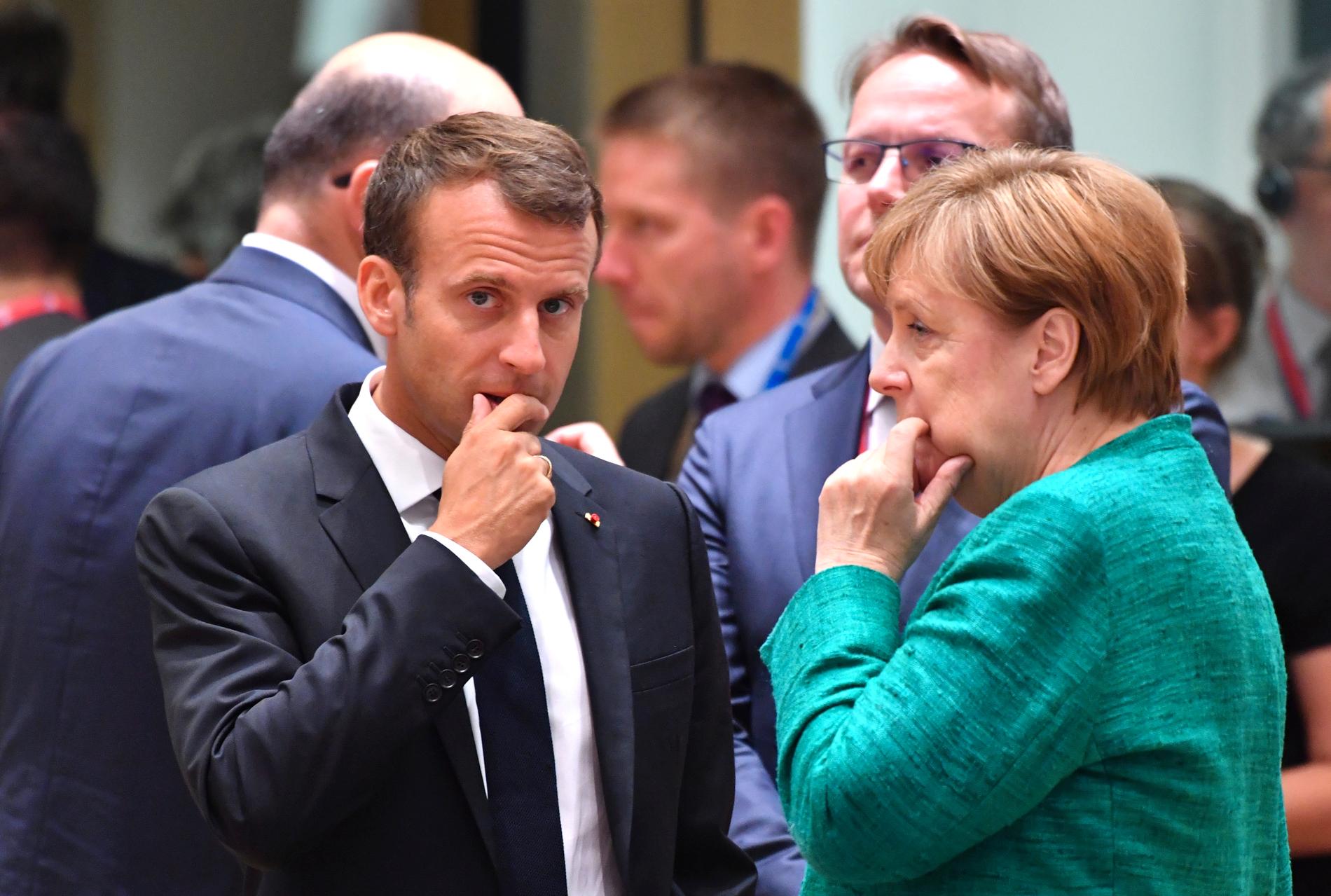 Frankrikes president Emmanuel Macron och Tysklands förbundskansler Angela Merkel på toppmötet i Bryssel.