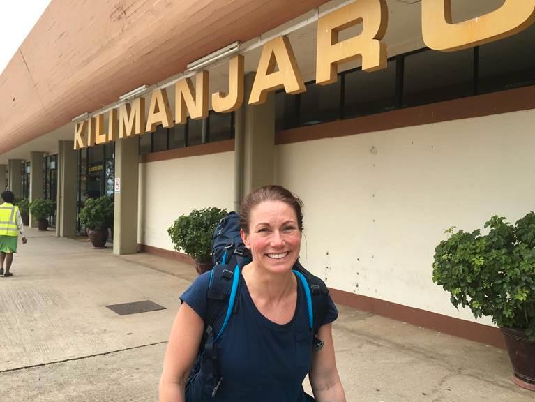 "Jag hade ingen aning om hur jag skulle klara av det med min ms", tänkte Malin Schulz, 43, innan hon skulle bestiga Kilimanjaro i Tanzania.