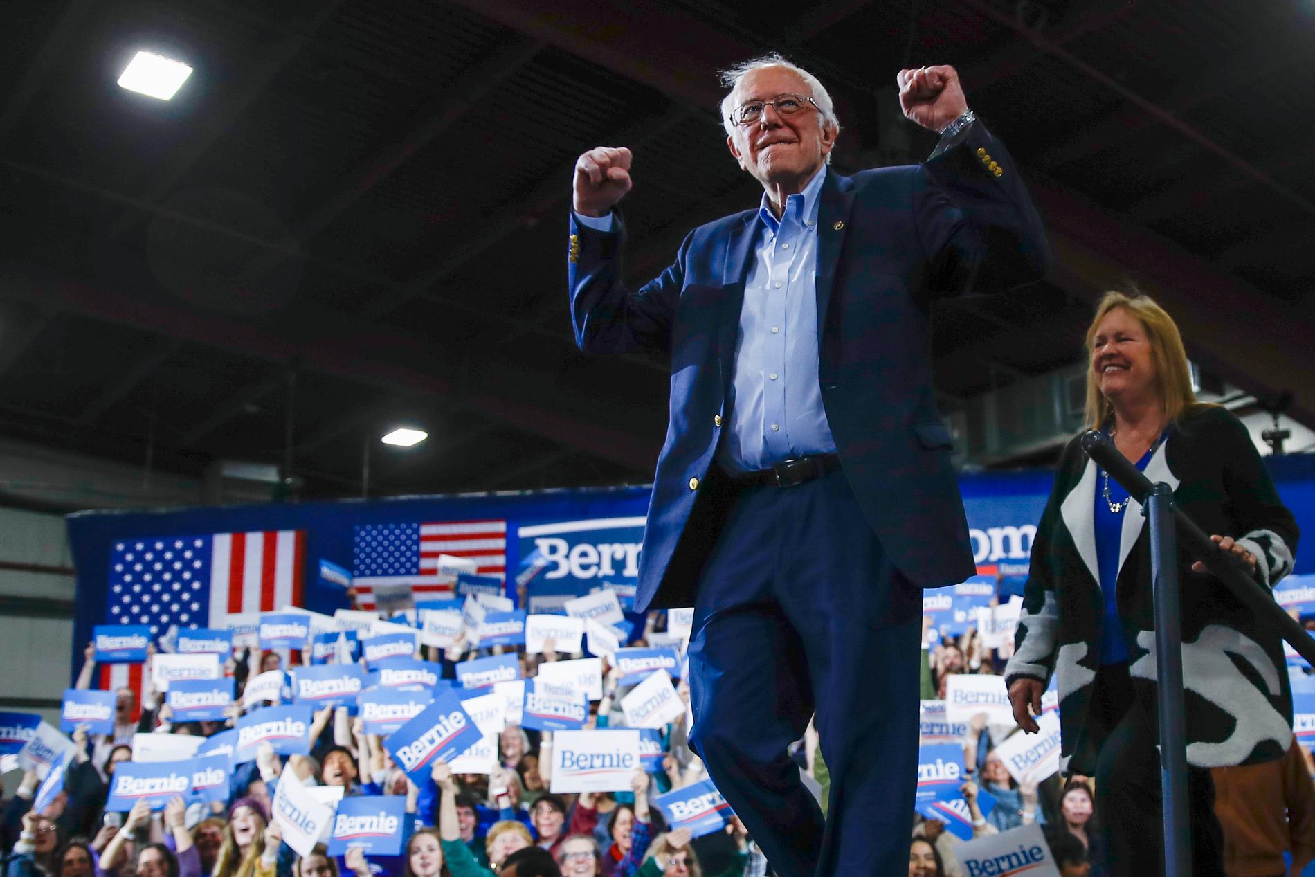 Den demokratiska presidentaspiranten och Vermontsenatorn Bernie Sanders på sin valvaka i Essex Junction i Vermont.