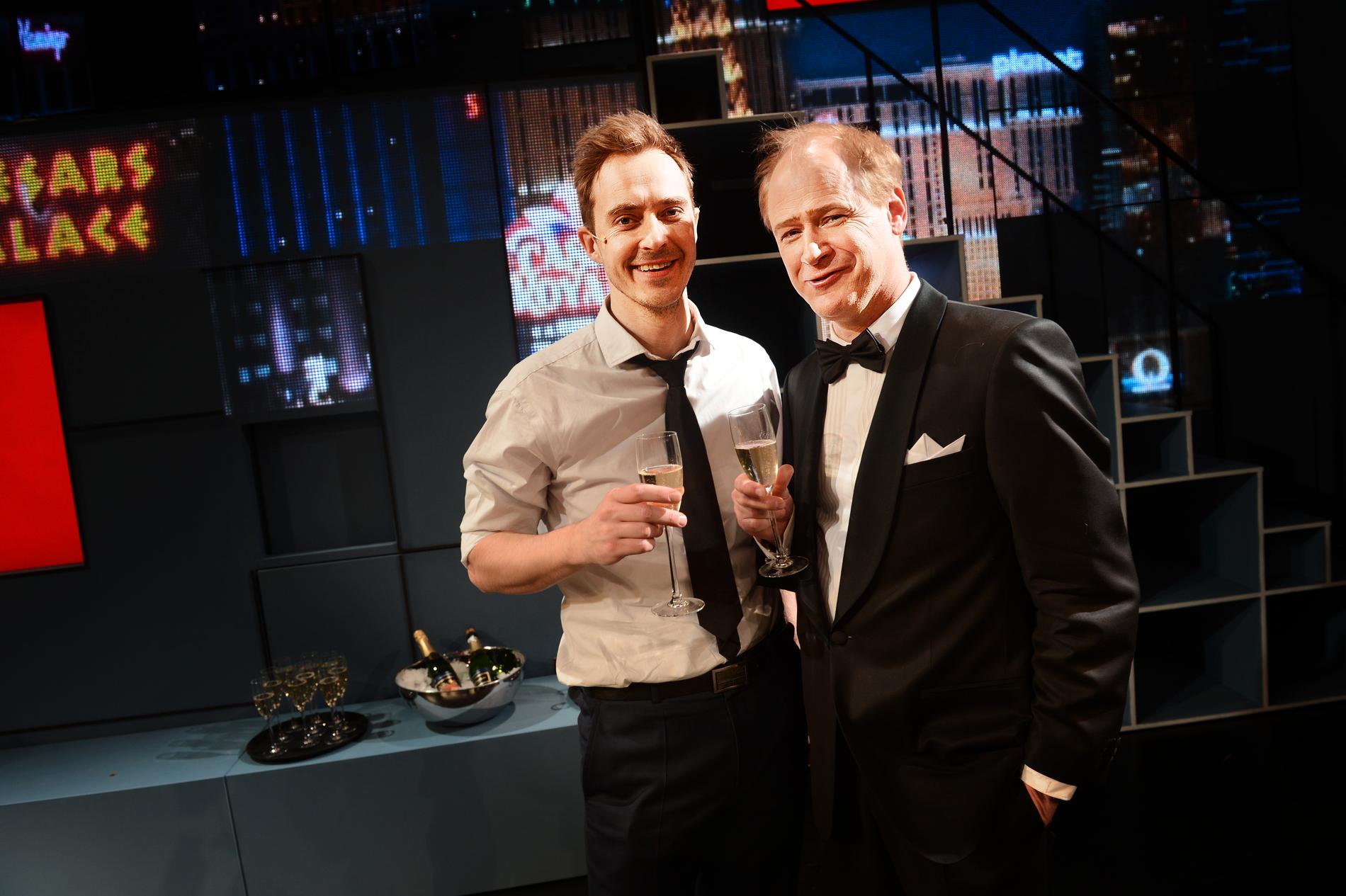 Jonas Karlsson och Robert Gustafsson efter premiären 2013.