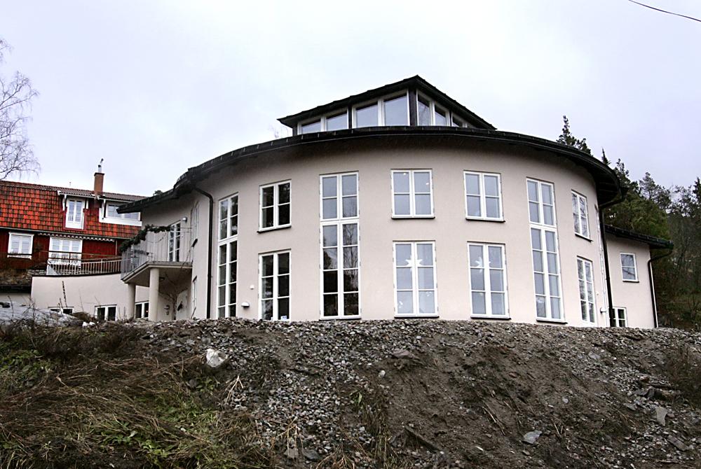 Bygglov nekas Länsstyrelsen har överprövat Ewa Björlings husbygge och nekar nu bygglov i efterhand.