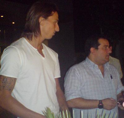 Zlatan och Mino Raiola efter mötet med Milan.