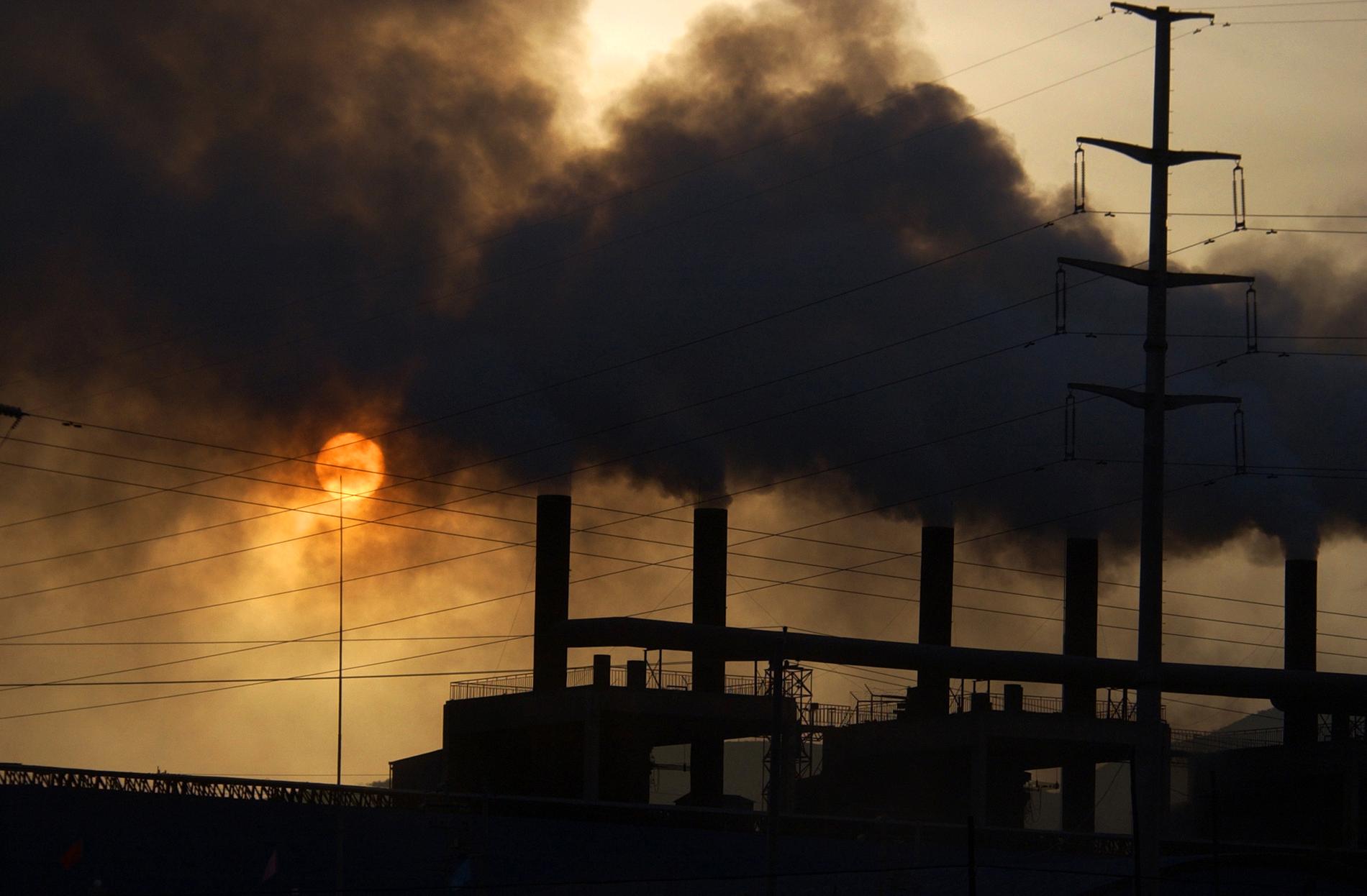 Utsläpp från en fabrik i Kina.