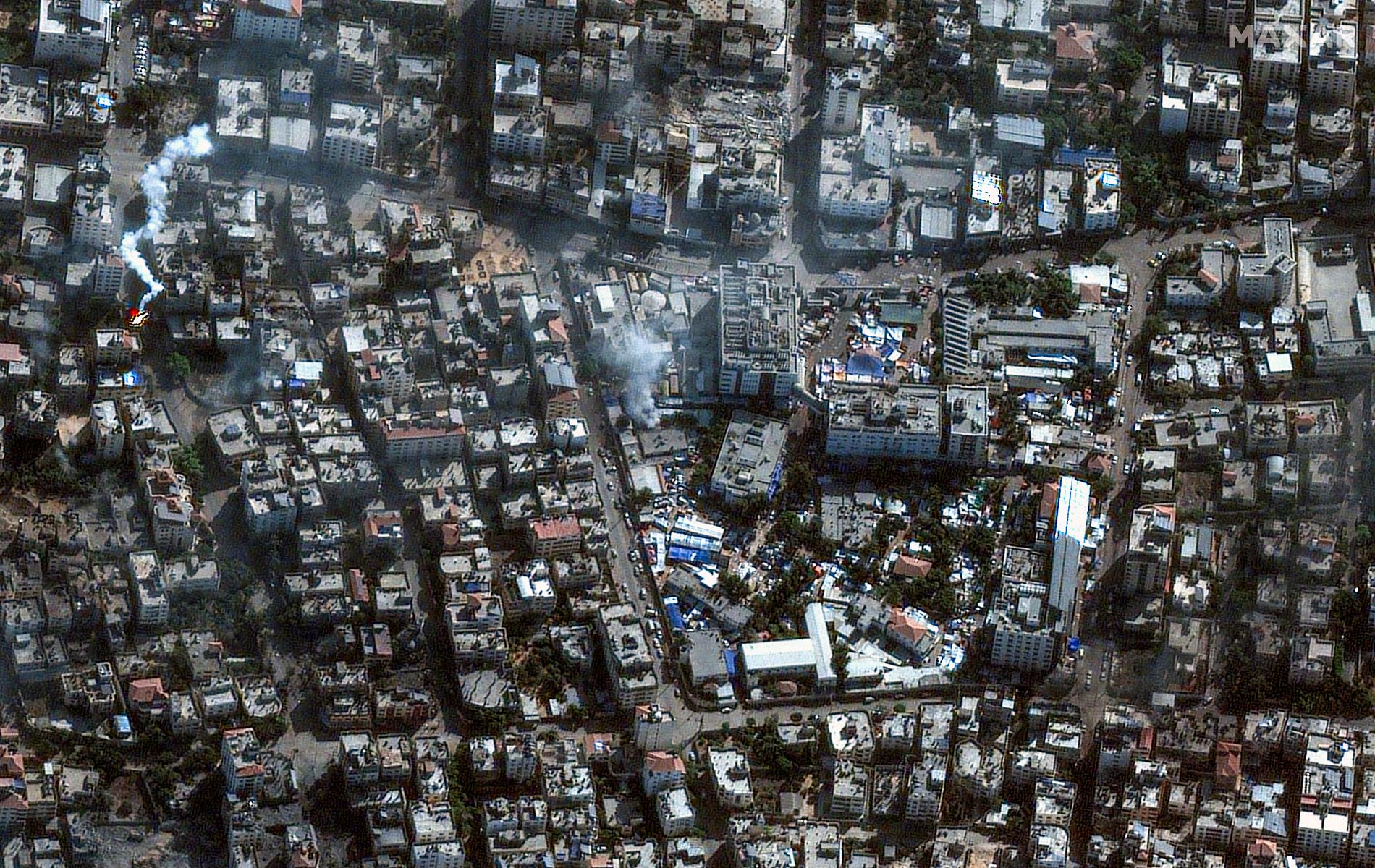 En satellitbild av al-Shifa-sjukhuset i Gaza och dess närområde tagen den 11 november.