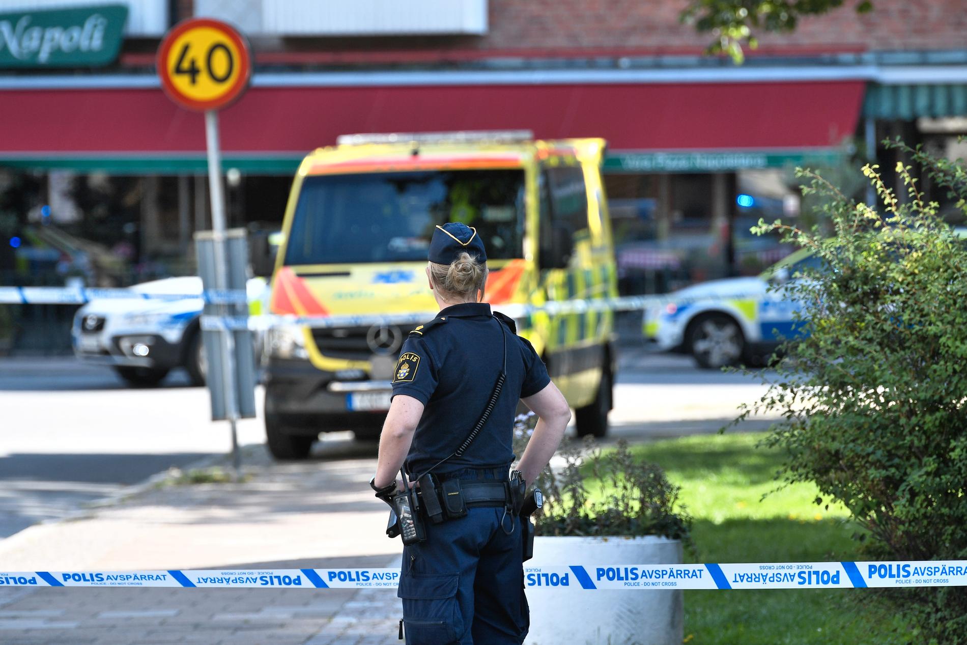 En kvinna miste livet på Ribersborg i Malmö under måndagsförmiddagen.