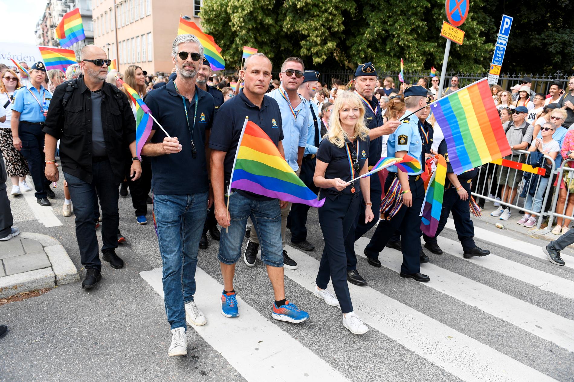 Säpochefen Charlotte von Essen deltog också i prideparaden.