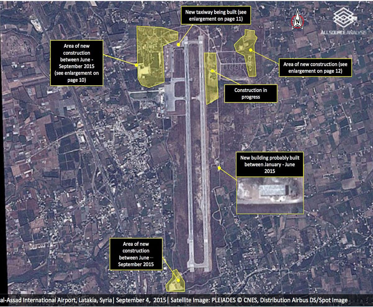 Satellitbilden visar byggarbete på al-Assad-flygplatsen, möjligtvis i förberedelse för ryska trupper och krigsutrustning.